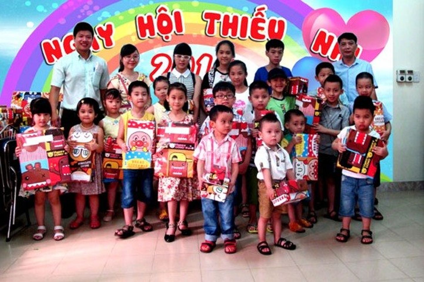 &Yacute; nghĩa ng&agrave;y 1/6 l&agrave; ng&agrave;y thể hiện t&igrave;nh y&ecirc;u thương tới con trẻ