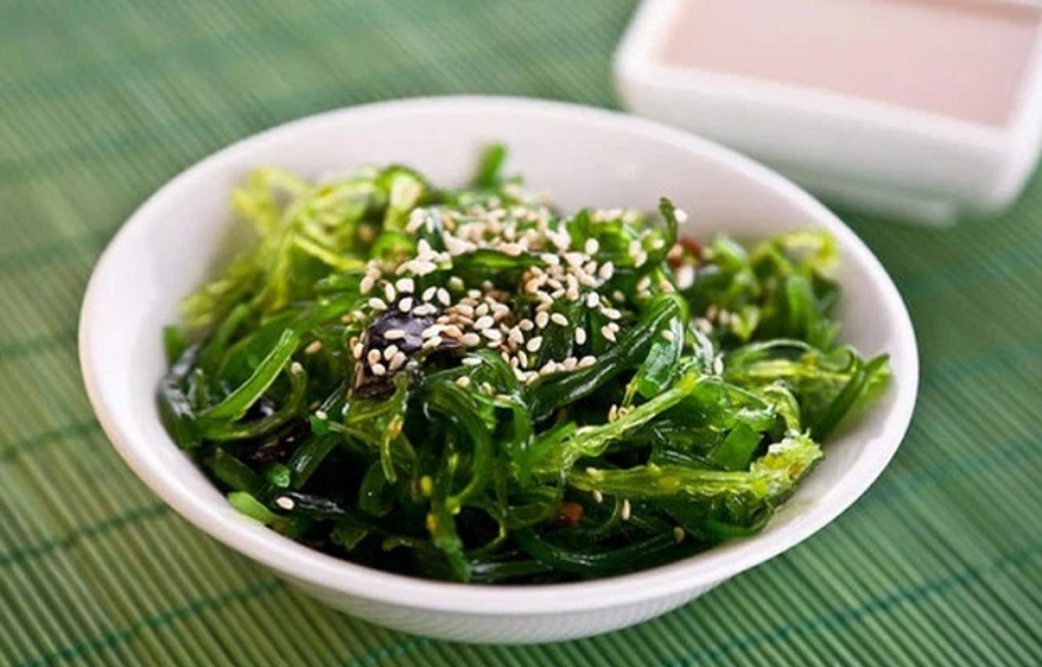 Ăn rong biển gi&uacute;p giảm nguy cơ lo&atilde;ng xương