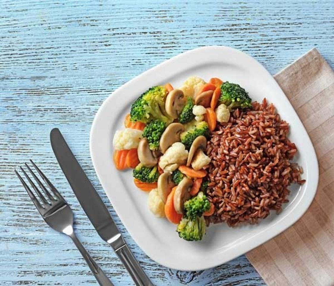 Ng&agrave;y đầu ti&ecirc;n l&agrave;m quen với cơm gạo lứt