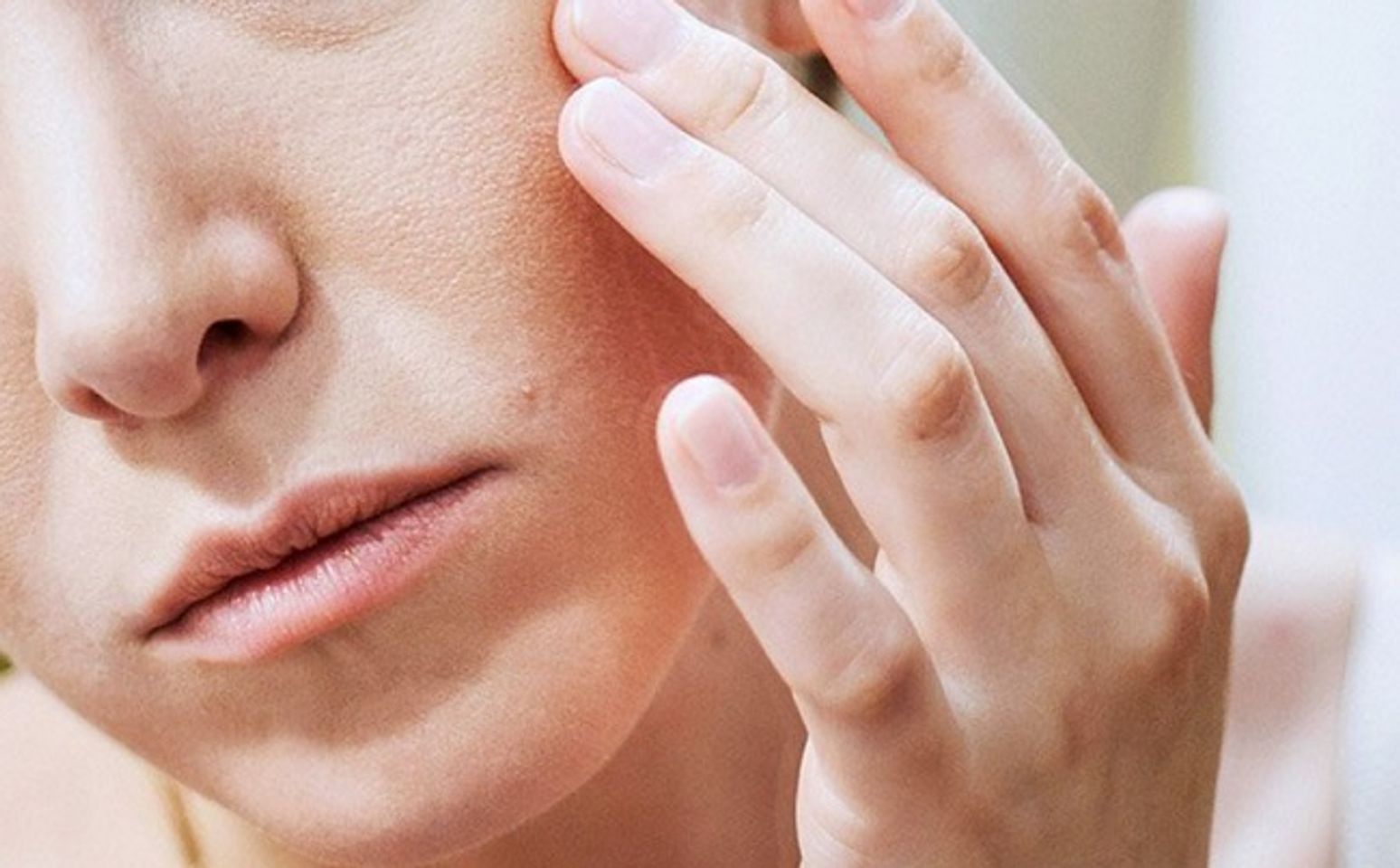 Da nhạy cảm dễ bị bong tr&oacute;c