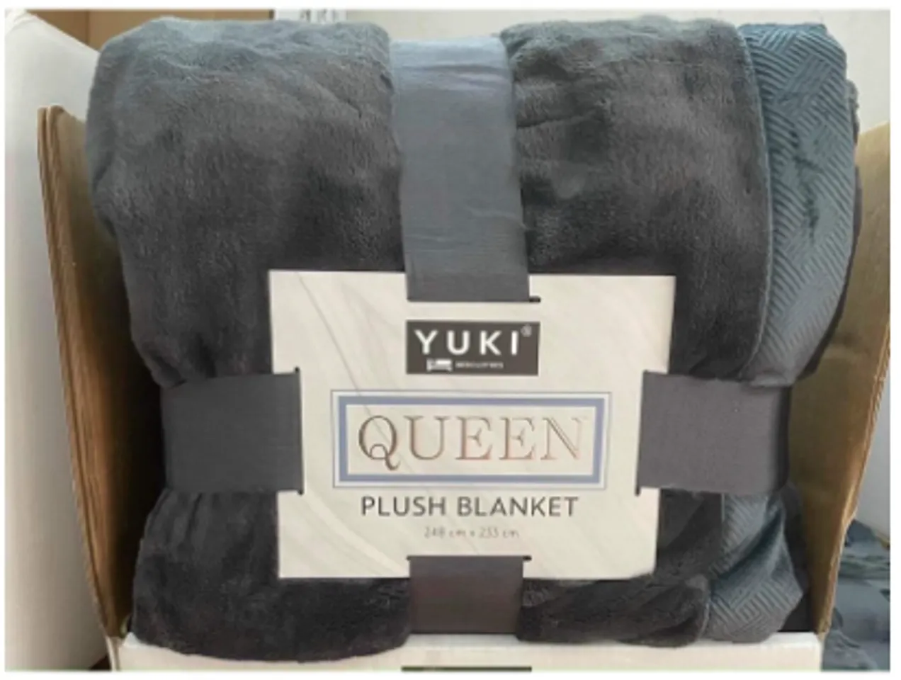 Chăn lông cừu Kirkland Yuki Queen xanh Navy màu ghi