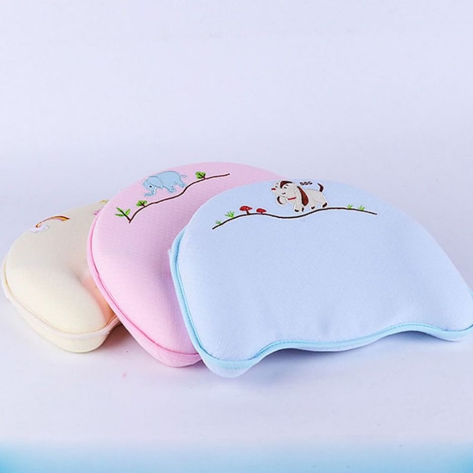 Gối cao su non cho b&eacute; Babyupp nhỏ gọn