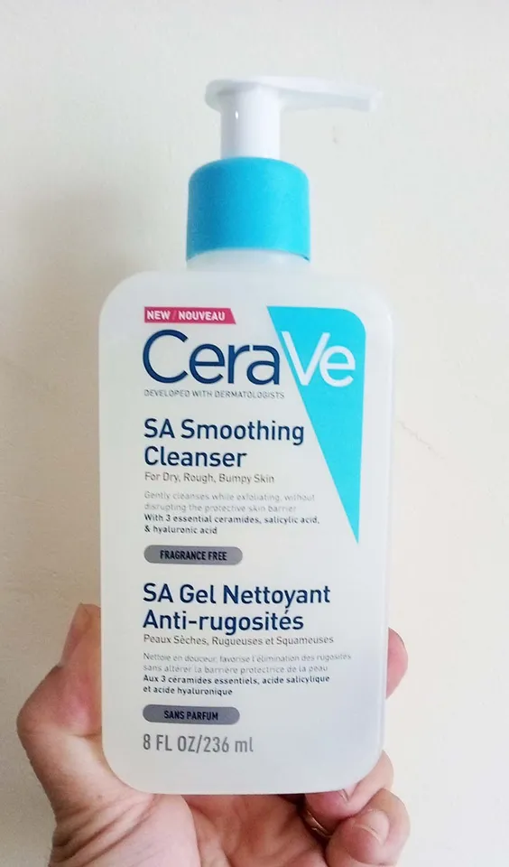 Sữa rửa mặt Cerave Renewing SA Cleanser cho da thường, da mụn - mẫu cũ