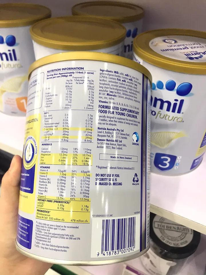 Mặt sau của sữa Aptamil Úc số 3