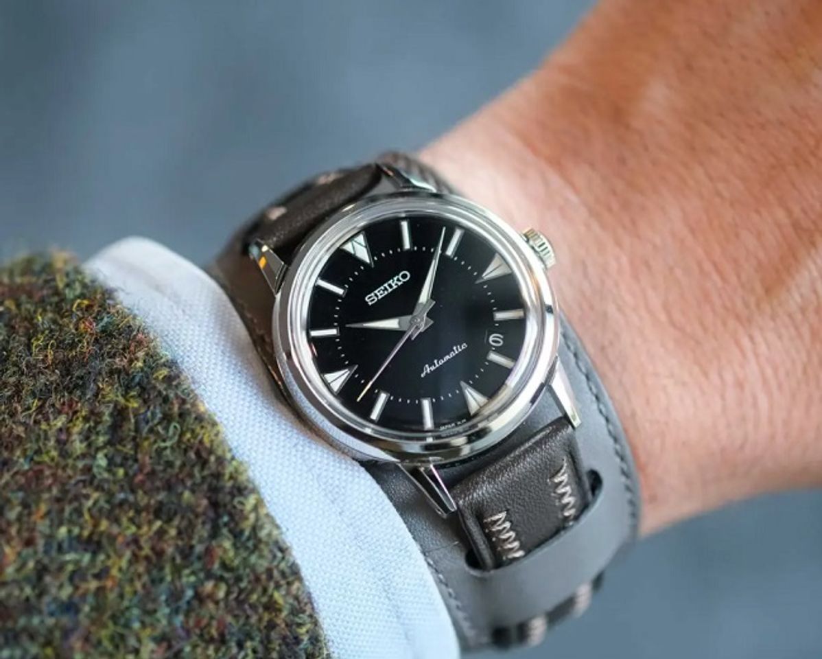 Đồng hồ qu&acirc;n đội Seiko Prospex SJE085J1