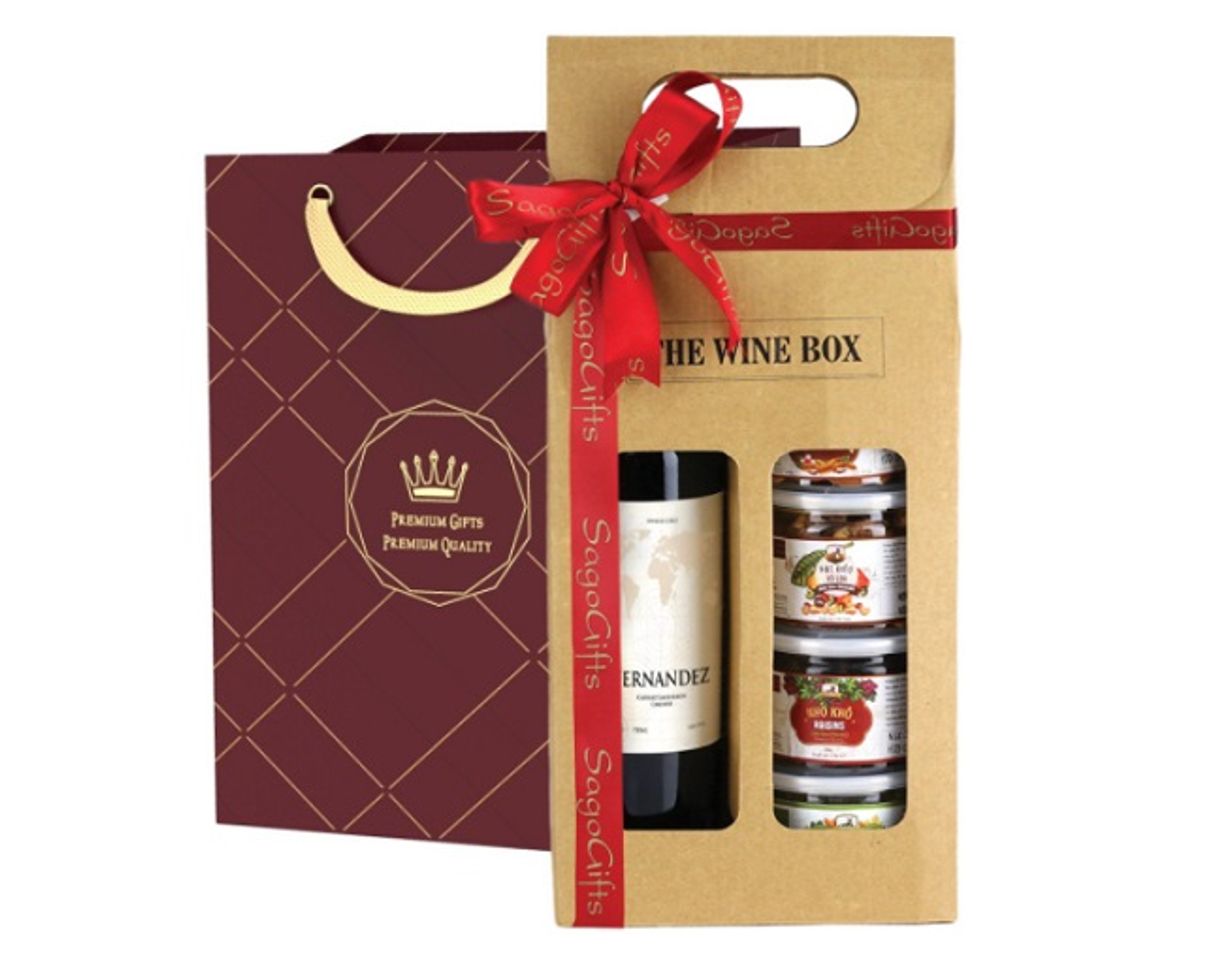 Hộp qu&agrave; Tết c&aacute;c loại hạt The Wine Box 01
