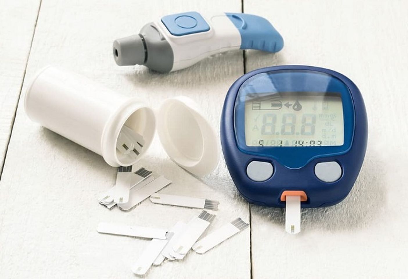 Thiết bị chăm s&oacute;c sức khỏe cho người gi&agrave;