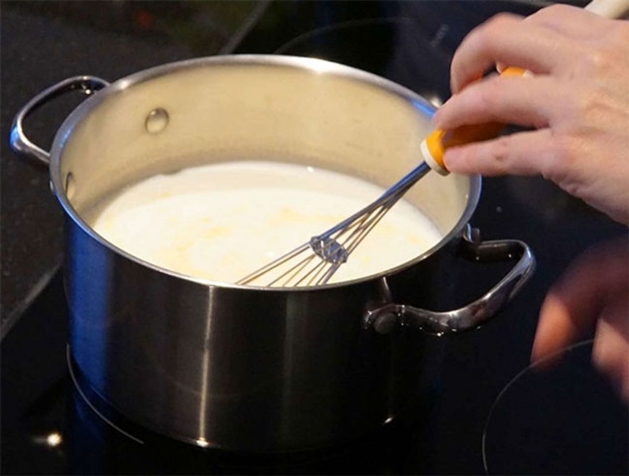 C&aacute;ch l&agrave;m sữa chua Hy Lạp - Bước 1