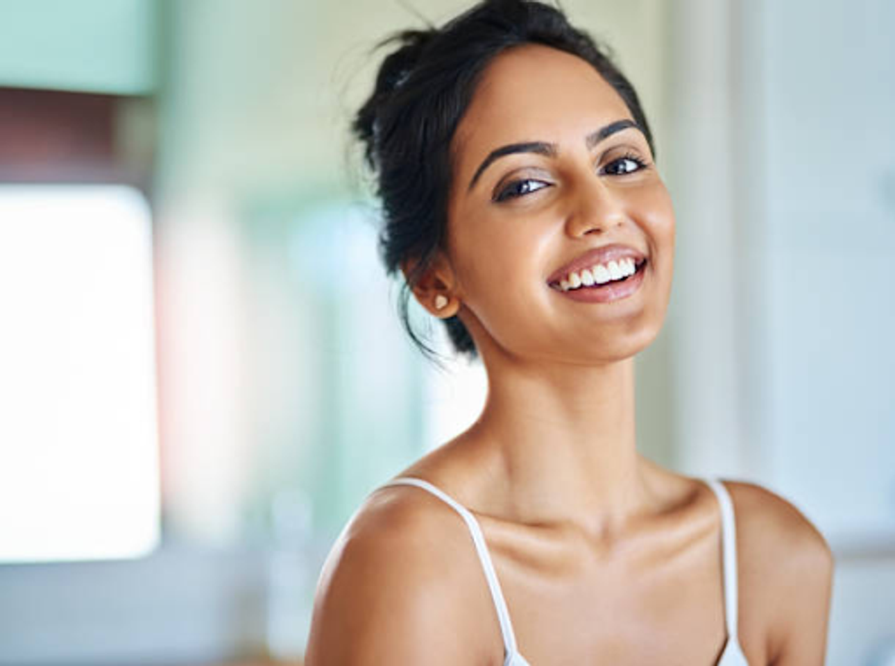 Phụ nữ tr&ecirc;n 40 tuổi uống collagen c&oacute; ưu điểm g&igrave; đối với l&agrave;n da v&agrave; sức khỏe?