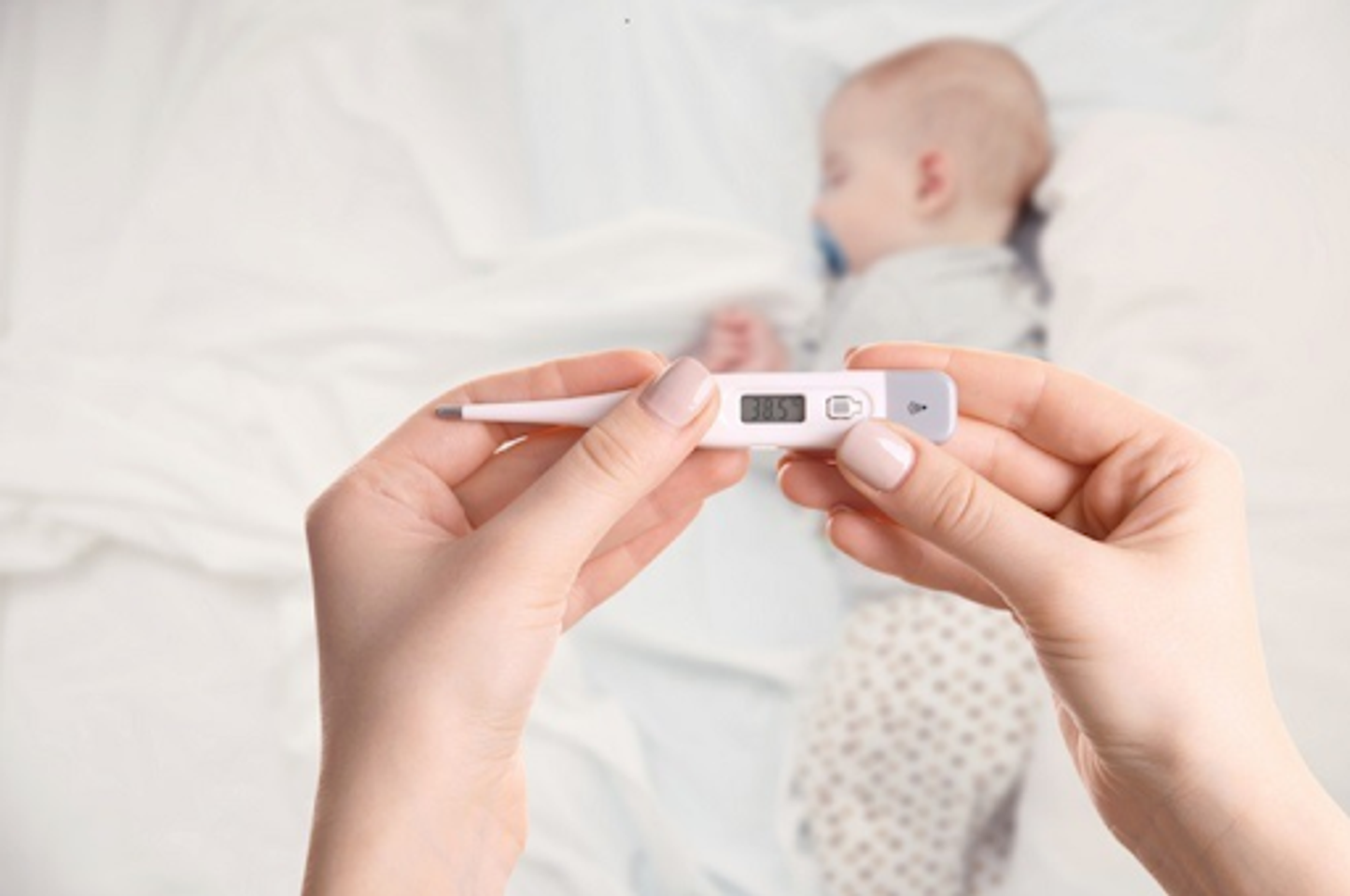 C&aacute;ch x&aacute;c định trẻ c&oacute; đang n&oacute;ng hay lạnh