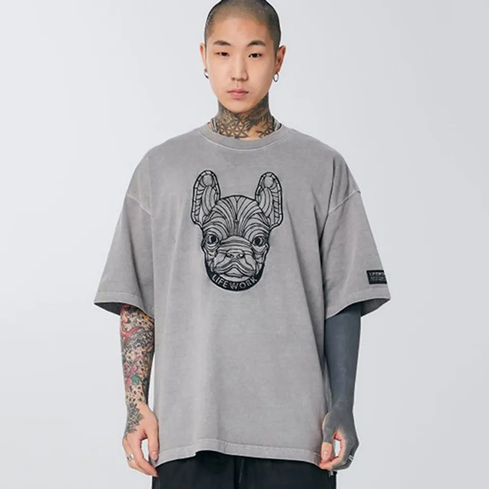 Áo phông LifeWork Pigmented Embroidered Short Sleeve T-shirt LW212TS110 màu xám