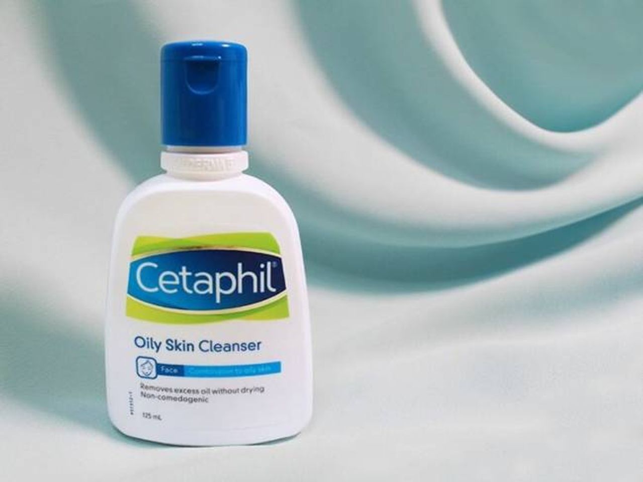Sữa rửa mặt cho da thường thi&ecirc;n dầu Cetaphil Gentle Skin Cleanser