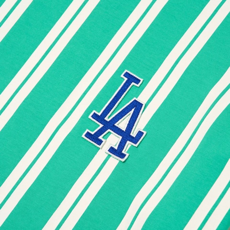 Họa tiết logo LA tạo điểm nhấn 