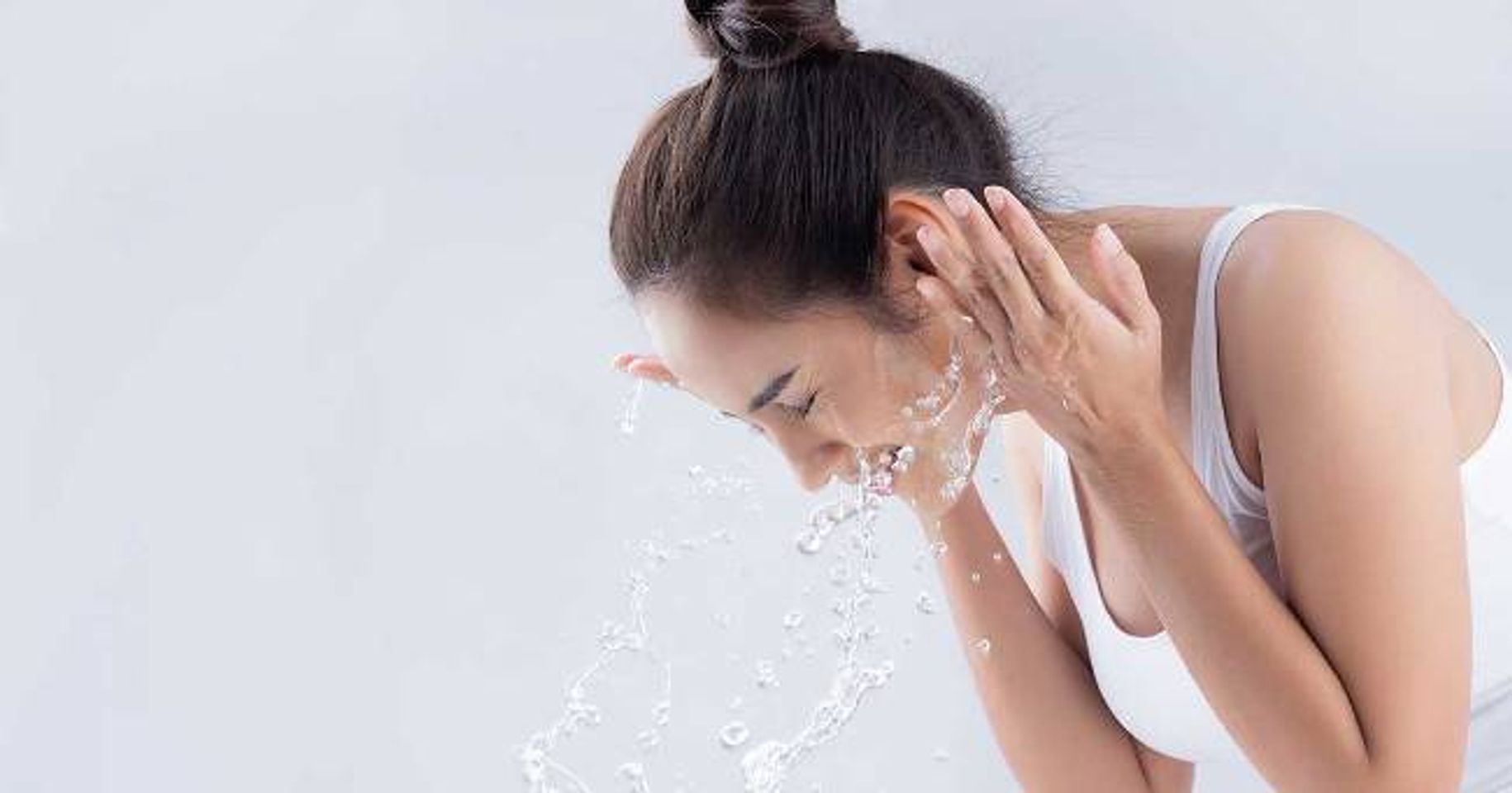 C&aacute;ch sử dụng sữa rửa mặt kh&ocirc;ng bọt