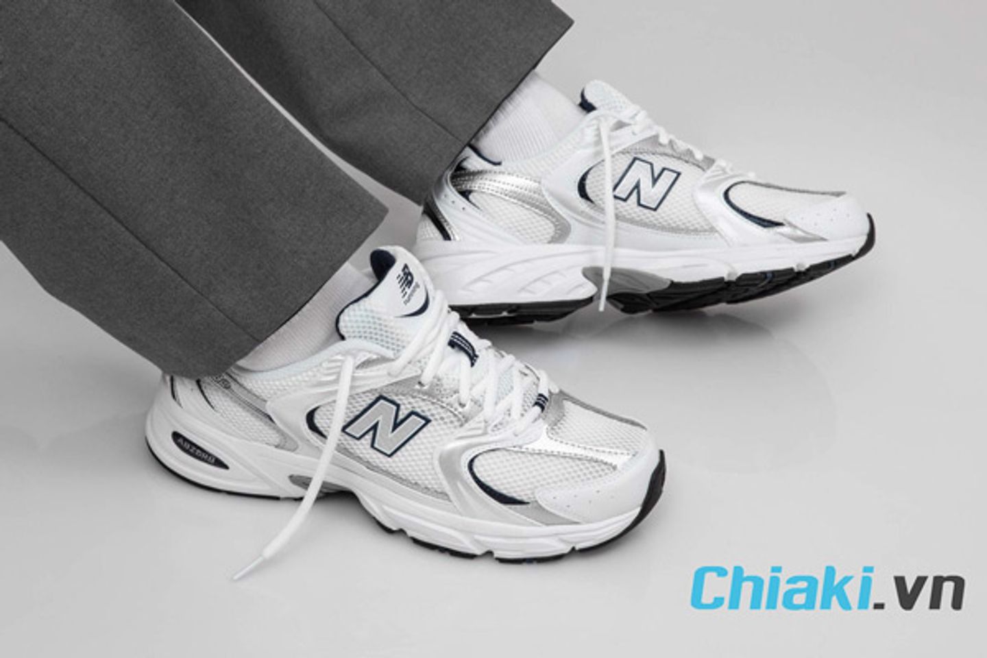 sneaker đẹp cho lứa tuổi học sinh New Balance