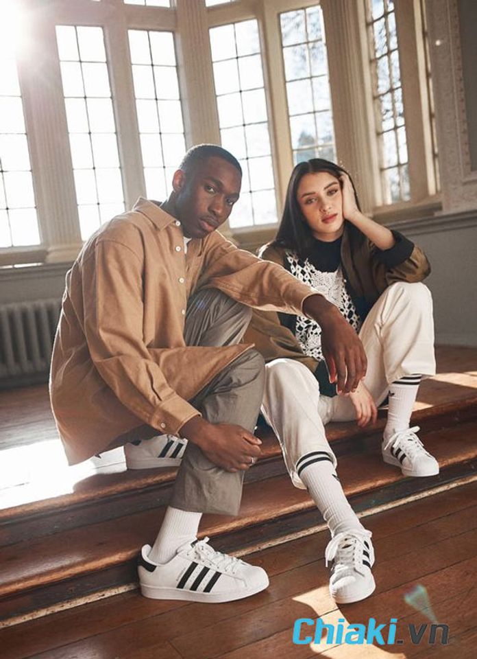 Gi&agrave;y cho t&igrave;nh nh&acirc;n Adidas đẹp, năng động