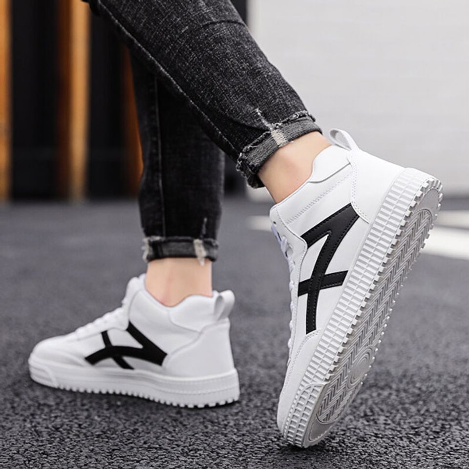 Ưu điểm nổi bật gi&agrave;y sneaker nữ