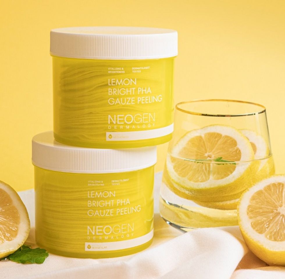 Tẩy da chết Neogen Dermalogy Lemon Bright PHA Gauze Peeling