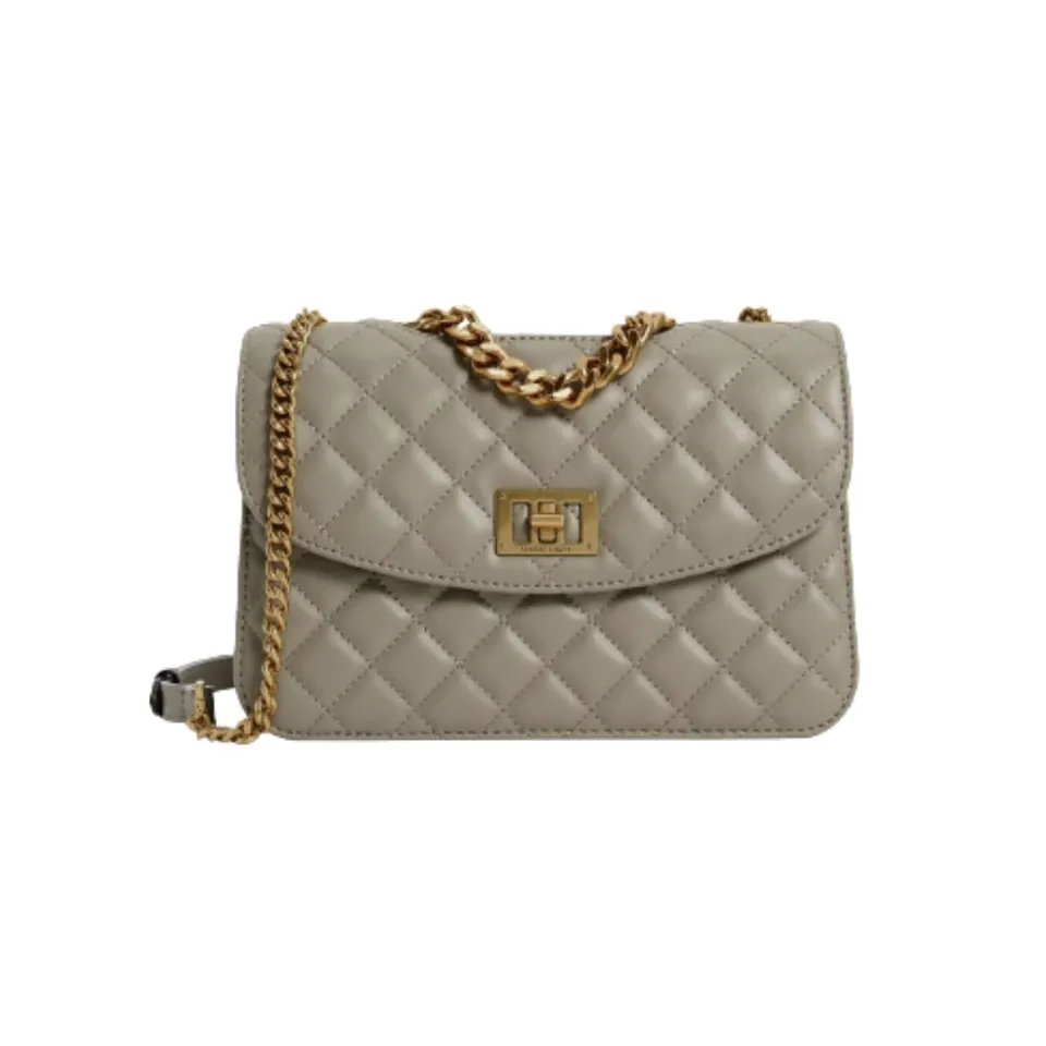 Túi xách Charles & Keith Quilted Clutch màu taupe