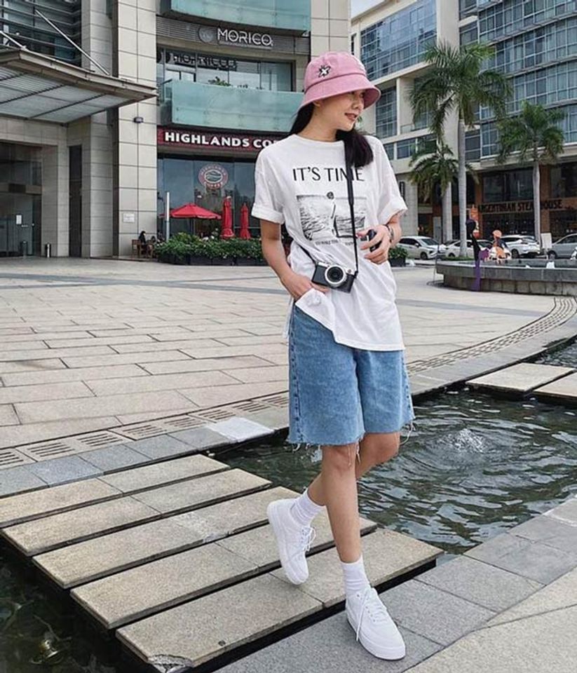 Mũ bucket phối đồ với &aacute;o ph&ocirc;ng quần đ&ugrave;i đẹp