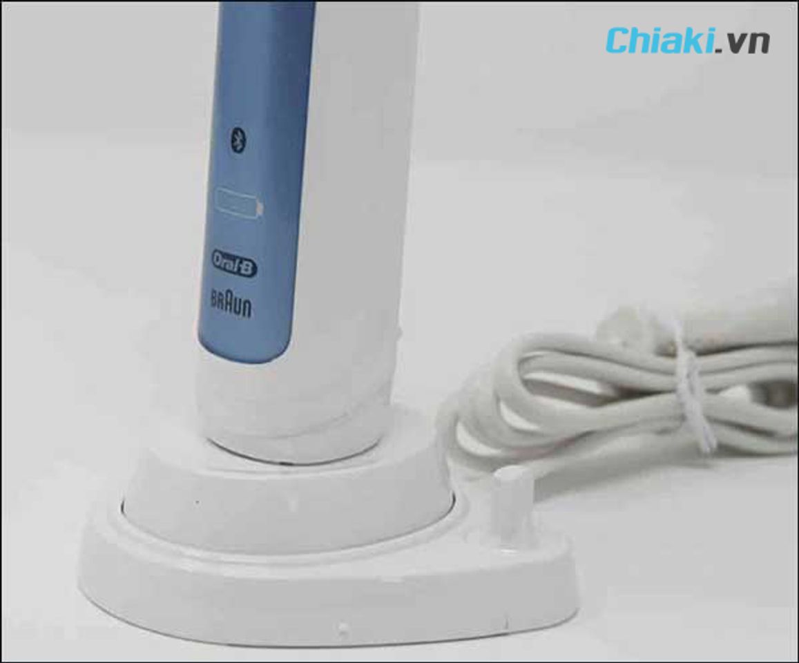 C&aacute;ch sạc b&agrave;n chải điện Oral-b 
