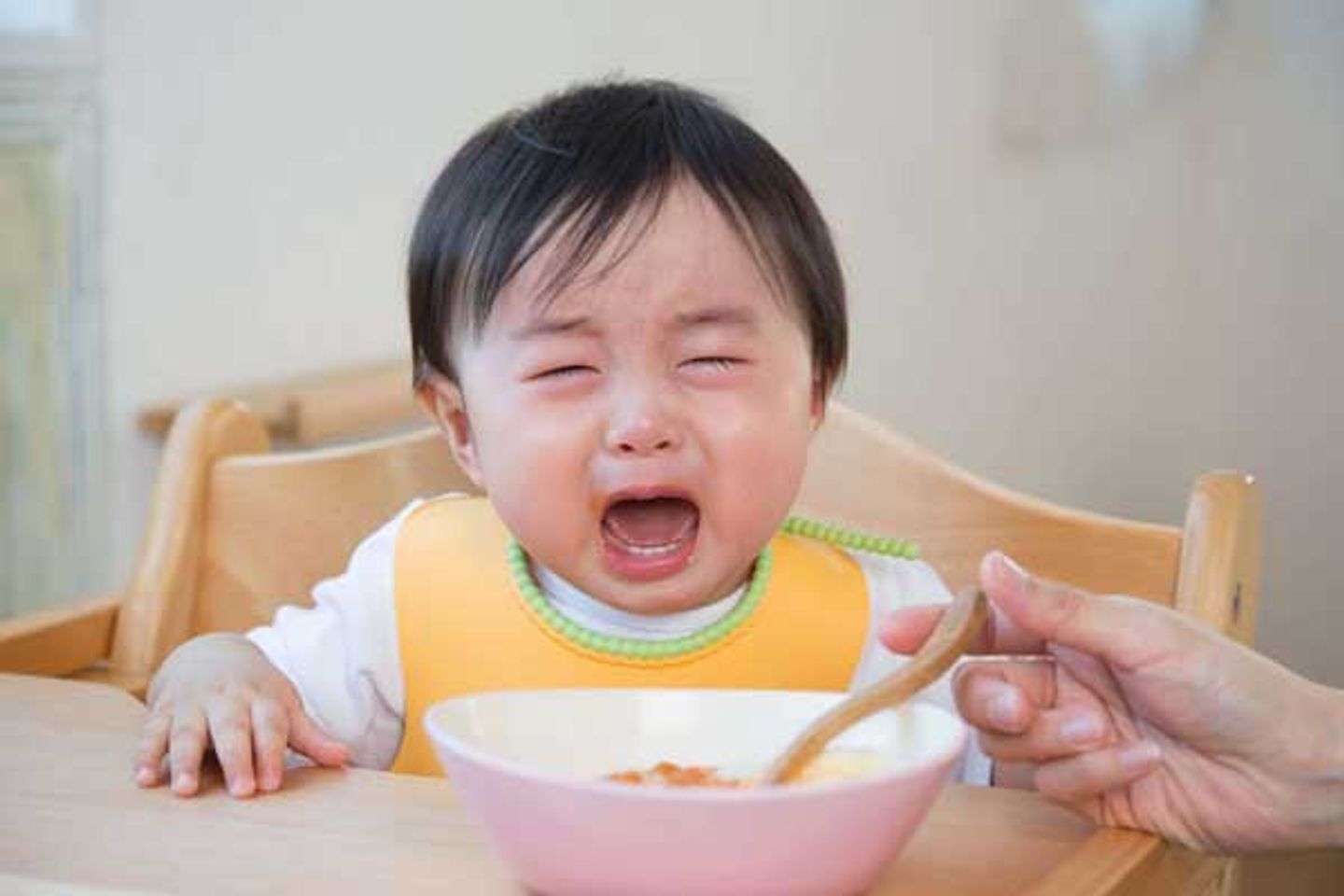 Lưu &yacute; khi cho b&eacute; ăn dặm đ&uacute;ng c&aacute;ch