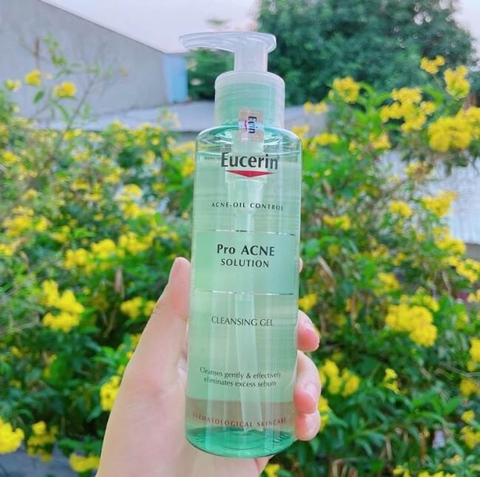 Sữa rửa mặt cho da dầu nhạy cảm Eucerin