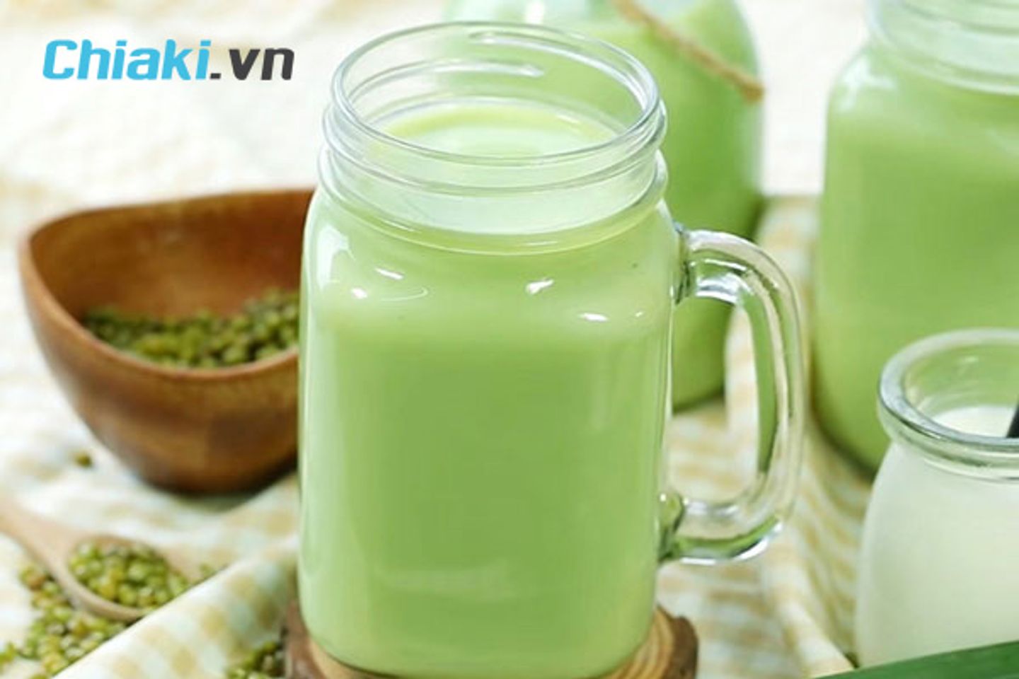 c&aacute;ch l&agrave;m sữa hạt bằng m&aacute;y xanh sinh tố với đậu xanh