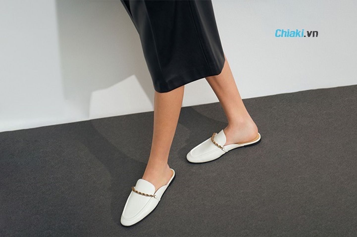 gi&agrave;y bệt charles & keith, gi&agrave;y đế xuồng charles & keith