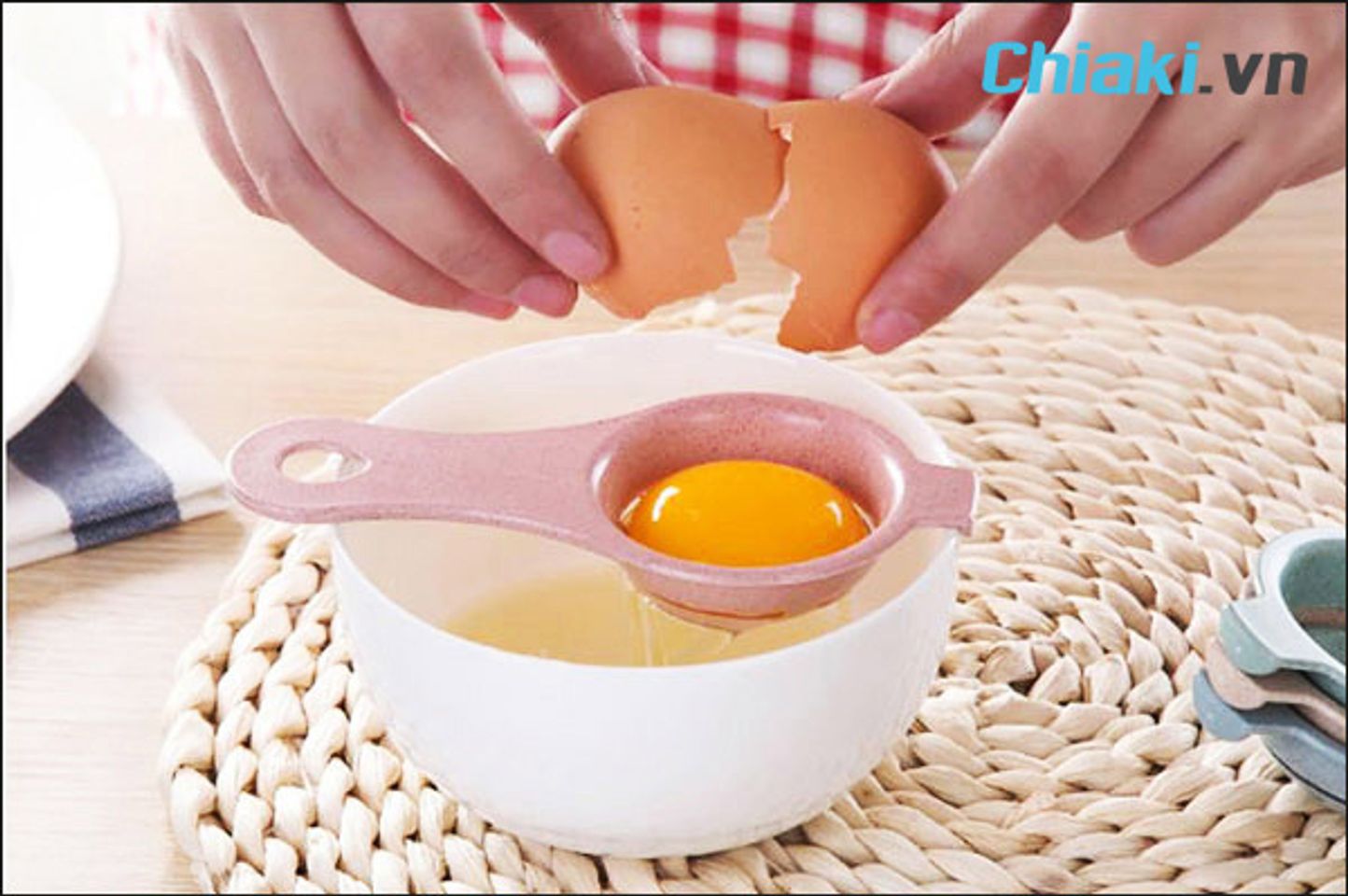 đ&aacute;nh kem trứng bằng m&aacute;y xay sinh tố