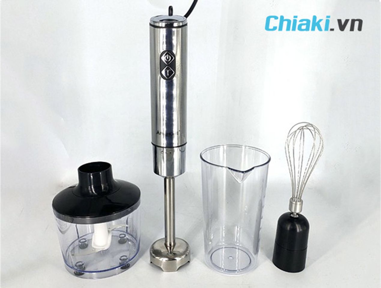 C&aacute;ch đ&aacute;nh trứng bằng m&aacute;y xay sinh tố cầm tay