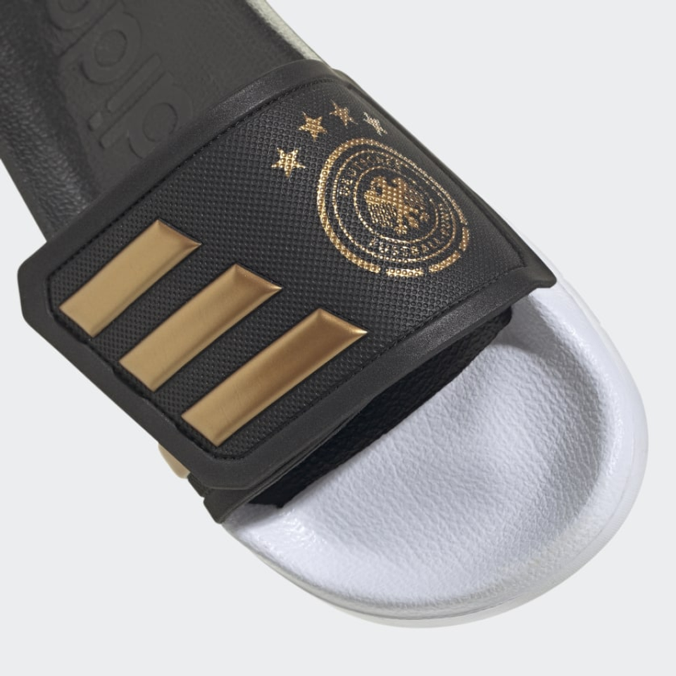 Dép Adidas Adilette TND Slides Core Black/Tactile Gold Metallic GX9706 được làm từ chất liệu cao cấp
