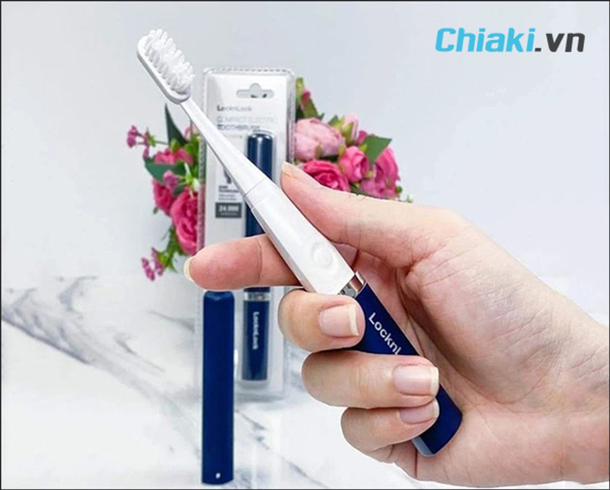 review b&agrave;n chải điện Lock&Lock ENR344NVY