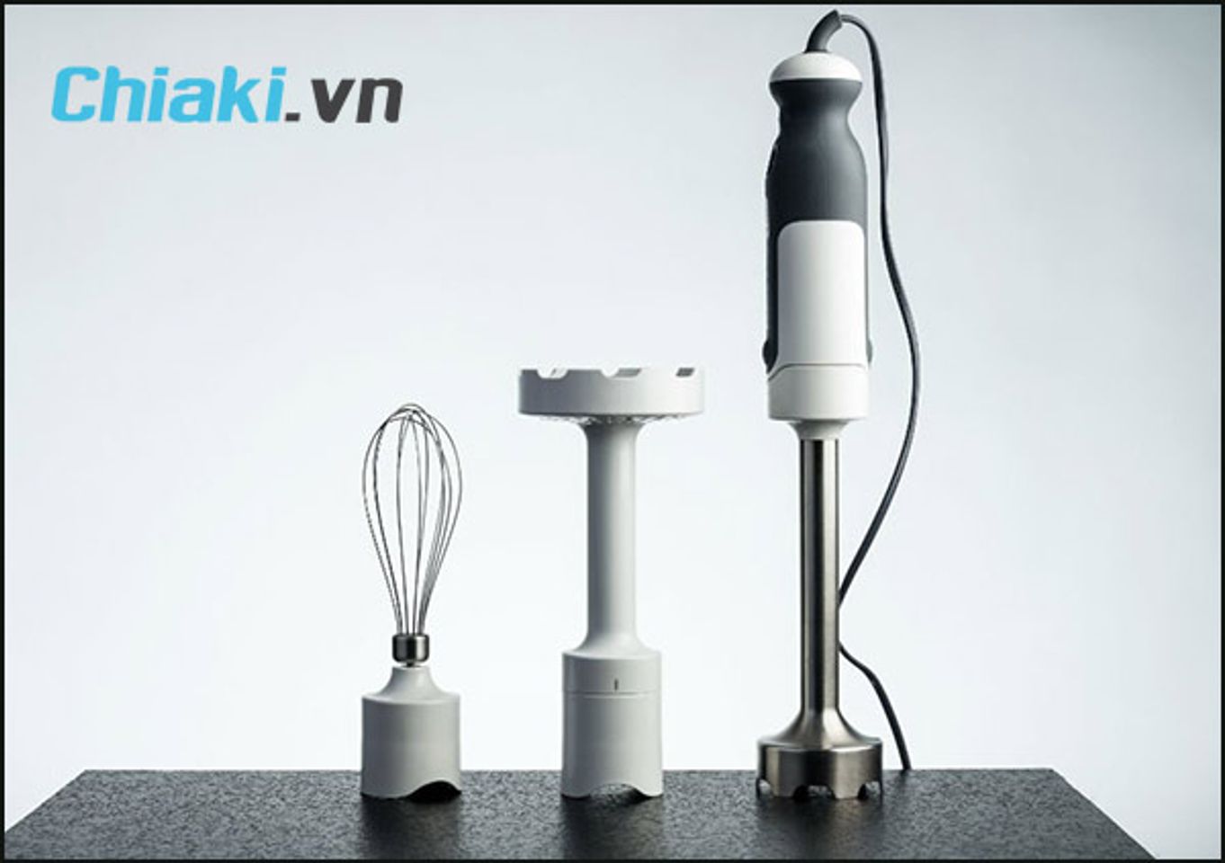 review m&aacute;y xay sinh tố cầm tay