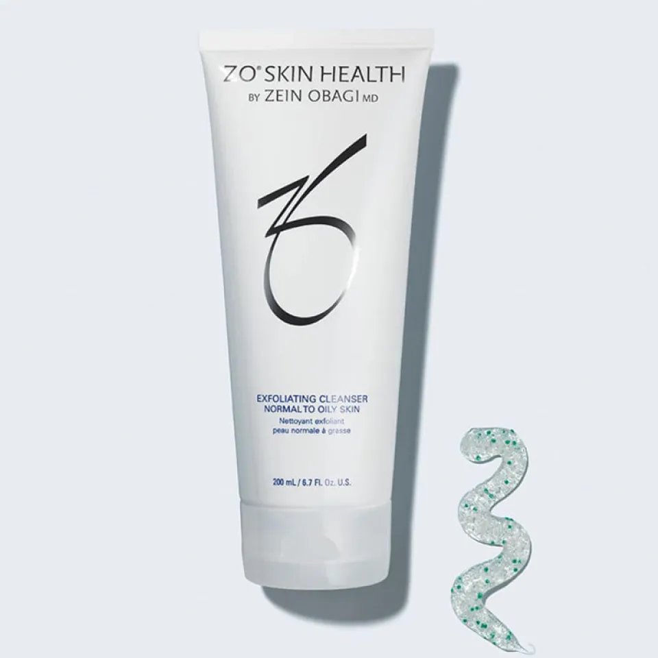 Sữa rửa mặt Zo Skin Health Exfoliating Cleanser hỗ trợ làm sạch da