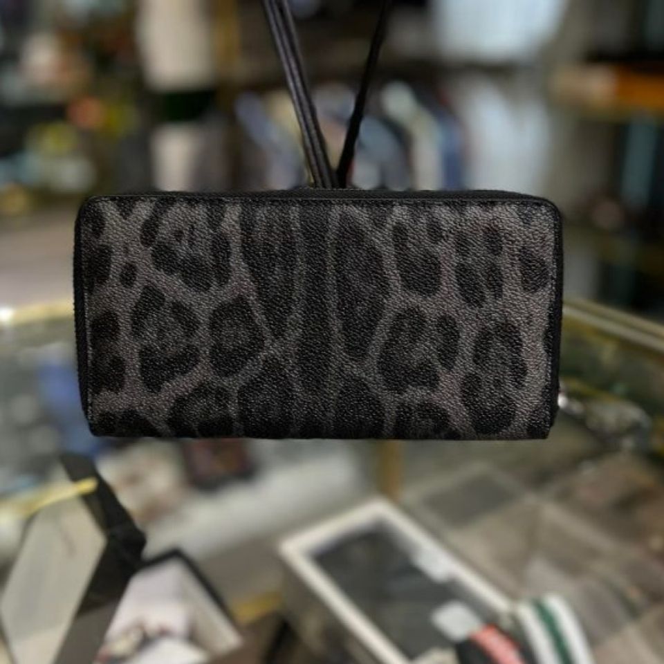Ví Dolce & Gabbana 020027 Leather Wallet Zippy