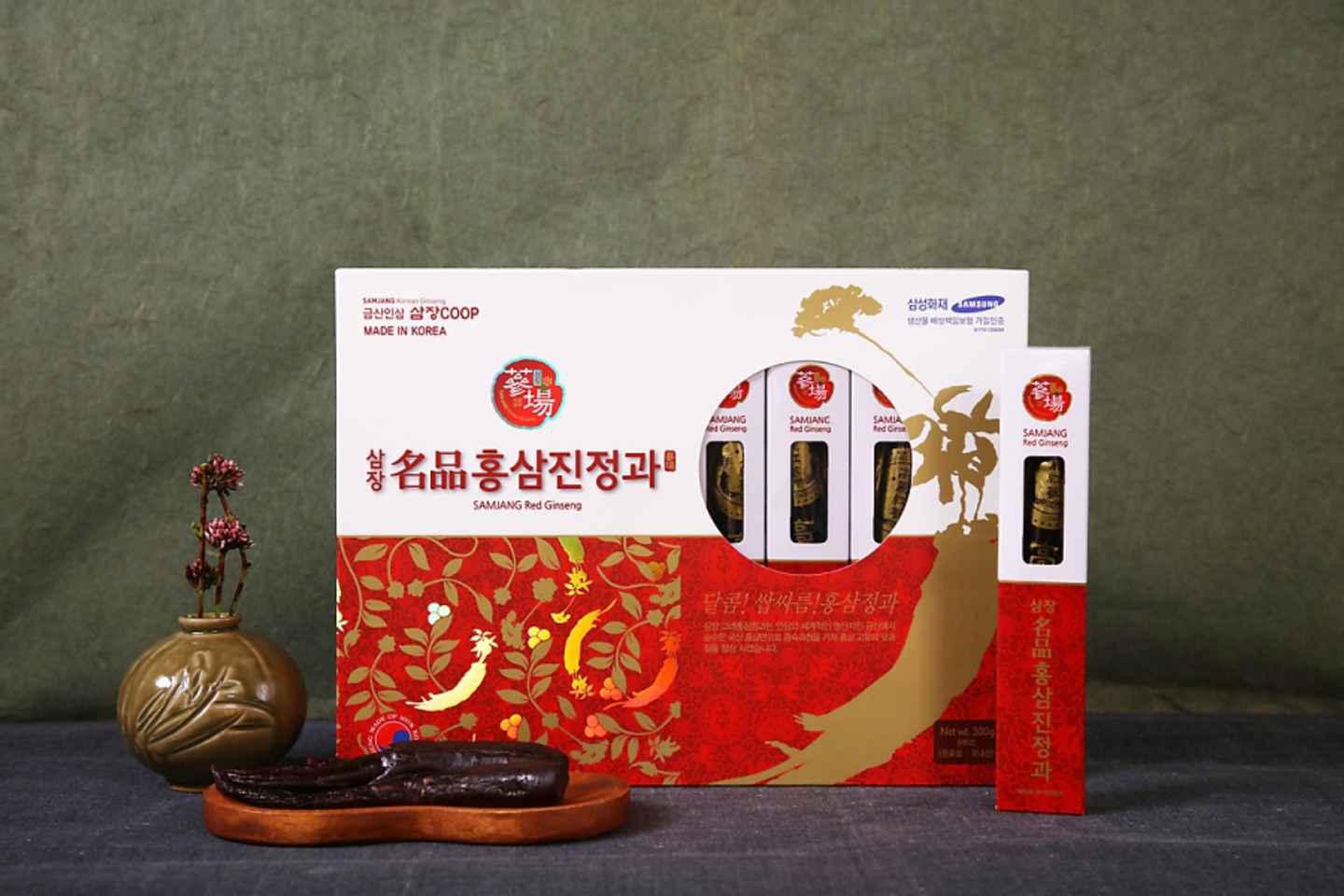 Hồng sâm nguyên củ tẩm mật ong Samjang Hàn Quốc