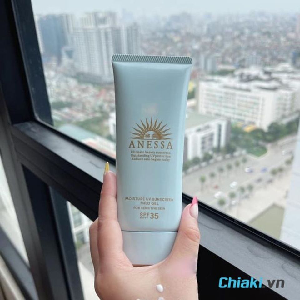 Kem chống nắng Anessa Moisture UV Sunscreen Mild Gel cho da kh&ocirc; nhạy cảm