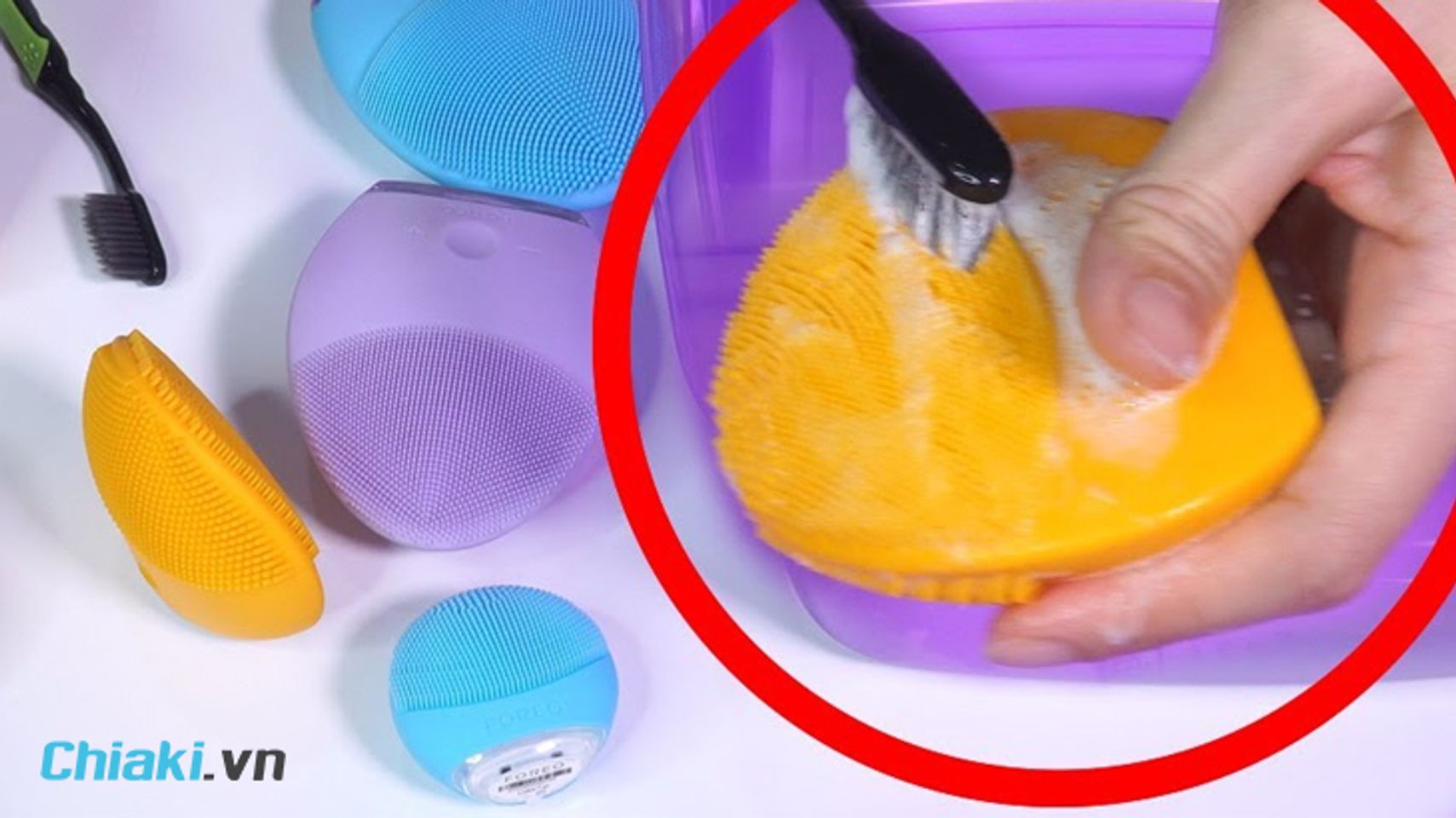 L&agrave;m sạch bằng x&agrave; ph&ograve;ng diệt khuẩn