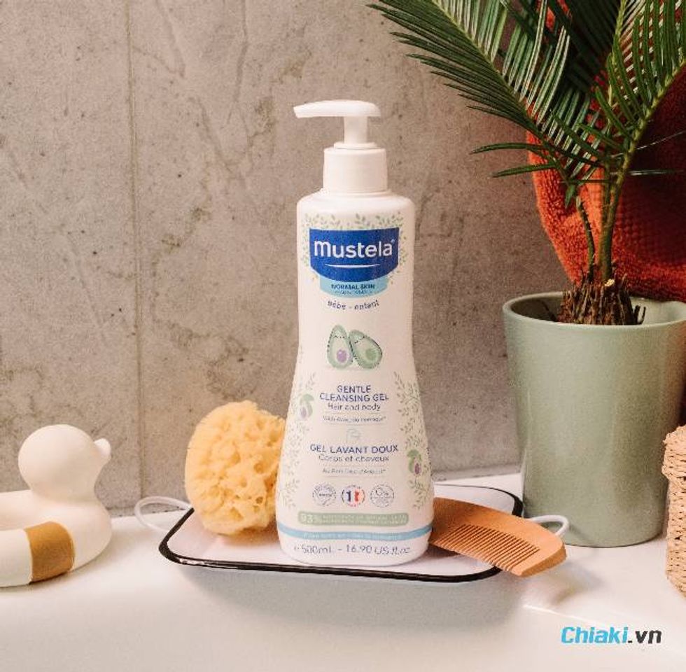 Sữa tắm cho b&eacute; kh&ocirc;ng cần tr&aacute;ng lại Mustela Gentle Cleansing Gel