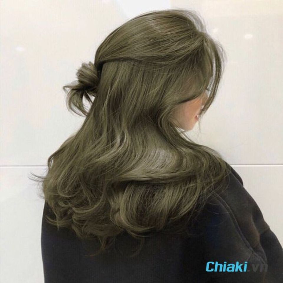 Mẫu t&oacute;c m&agrave;u n&acirc;u t&acirc;y matcha