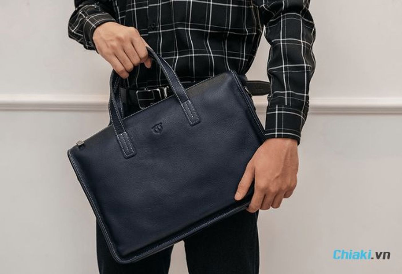 T&uacute;i x&aacute;ch l&agrave;m qu&agrave; tặng cho bạn trai ng&agrave;y t&igrave;nh nh&acirc;n