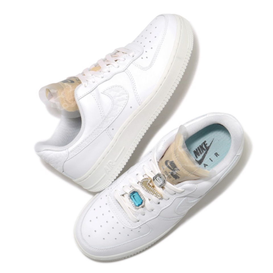 Giày thể thao Nike Air Force 1 Low 07 LX Bling Bling CZ8101-100