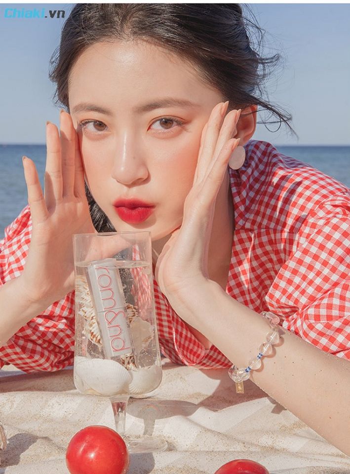 M&agrave;u son thỏi Romand Zero Matte Lipstick si&ecirc;u nhẹ m&ocirc;i