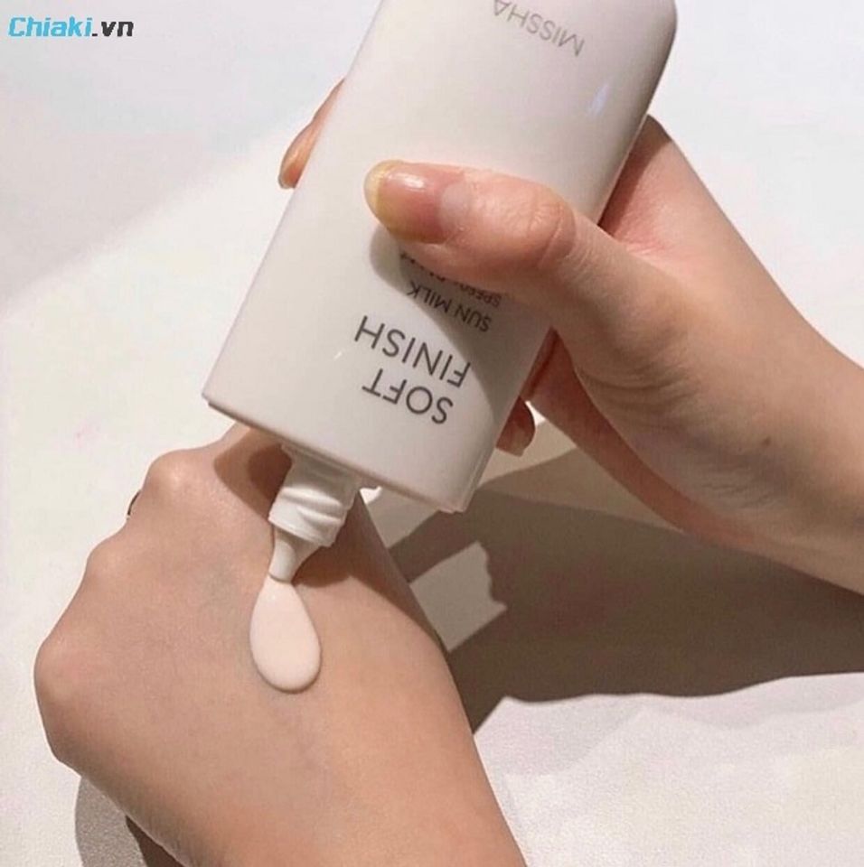 C&aacute;ch d&ugrave;ng missha kem chống nắng tại nh&agrave; đạt hiệu quả