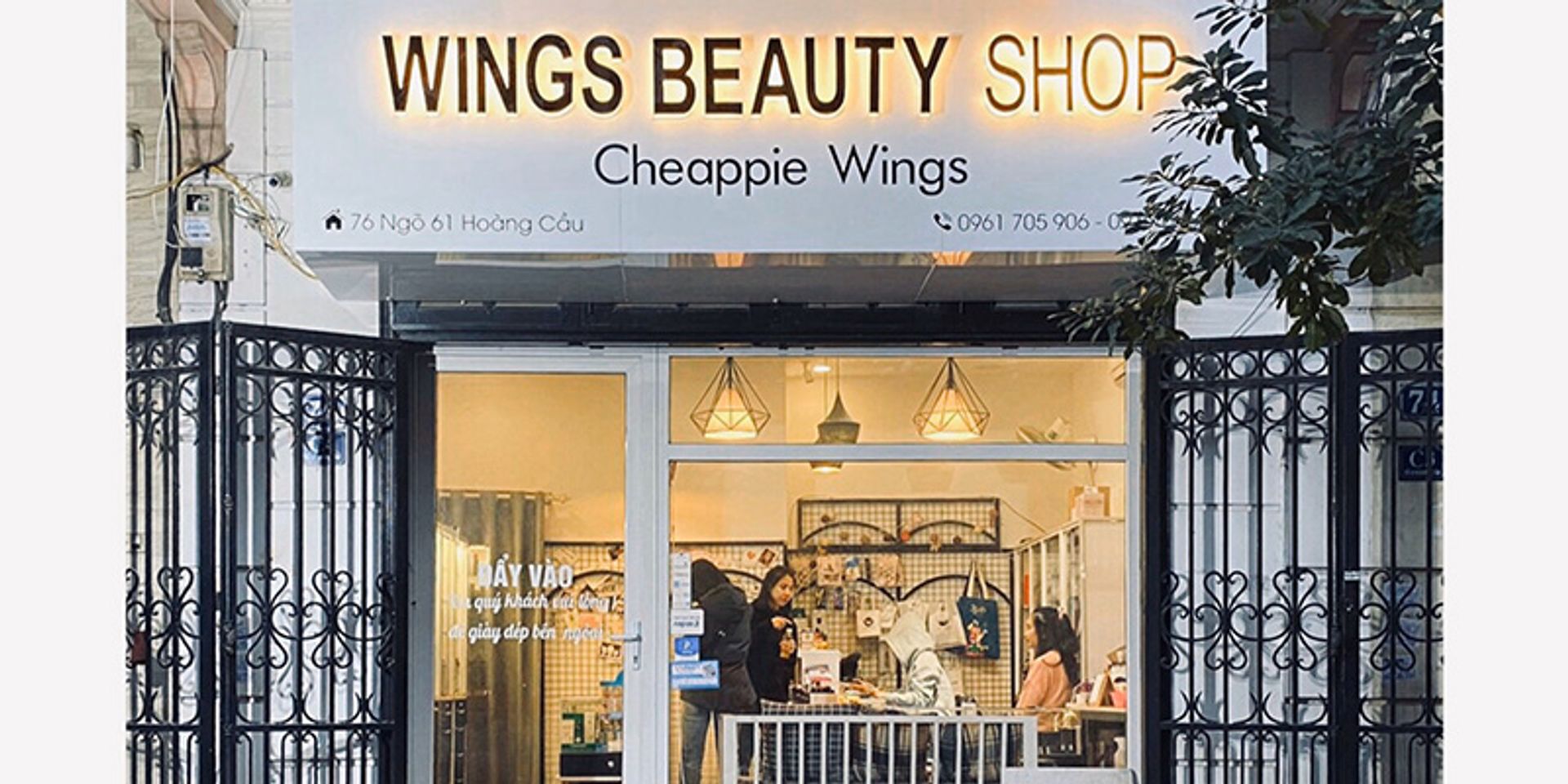 Cửa h&agrave;ng mỹ phẩm Dior Cheappie Wings Shop