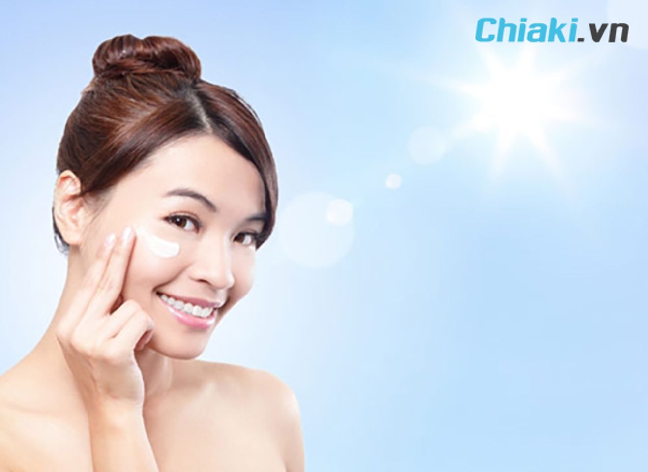 Kem chống nắng kh&ocirc;ng bết d&iacute;nh th&iacute;ch hợp sử dụng v&agrave;o m&ugrave;a h&egrave;