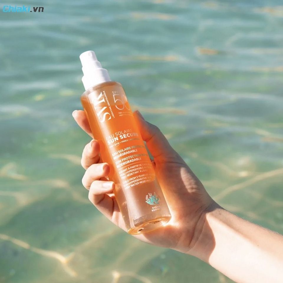 Kem chống nắng SVR dạng xịt dầu nước Sun Secure Eau Solaire SPF 50&nbsp;