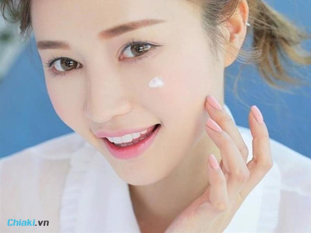 C&aacute;ch sử dụng kem chống nắng trang điểm