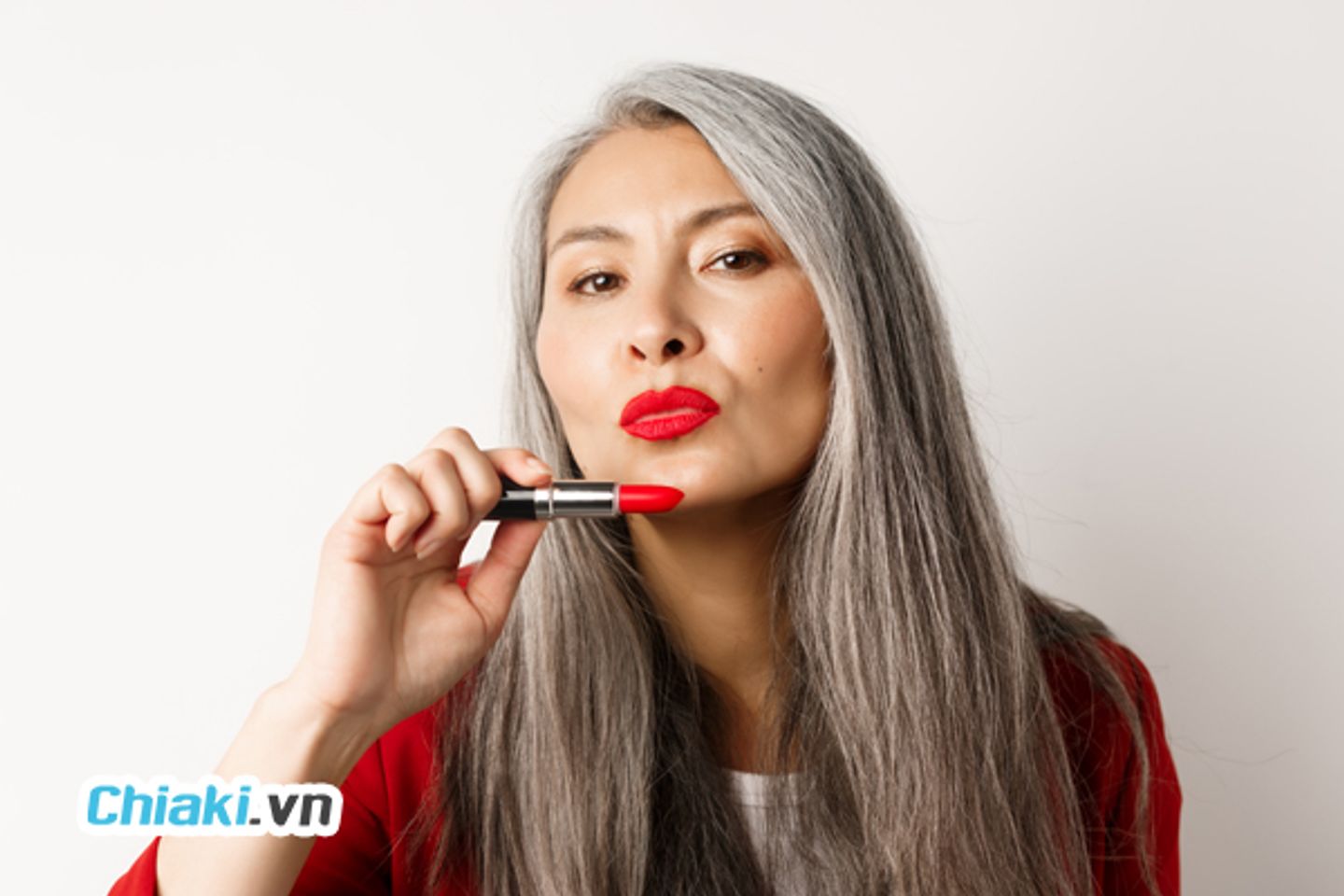 C&aacute;ch chọn m&agrave;u son cho người lớn tuổi trẻ đẹp ph&ugrave; hợp